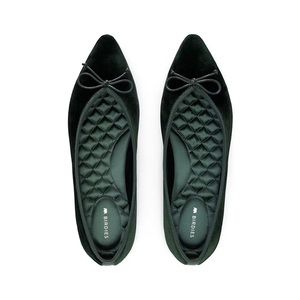 Birdies The Goldfinch - Hunter Green Velvet